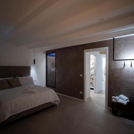 Santateresa19 Suite & Spa Palermo Esterno foto