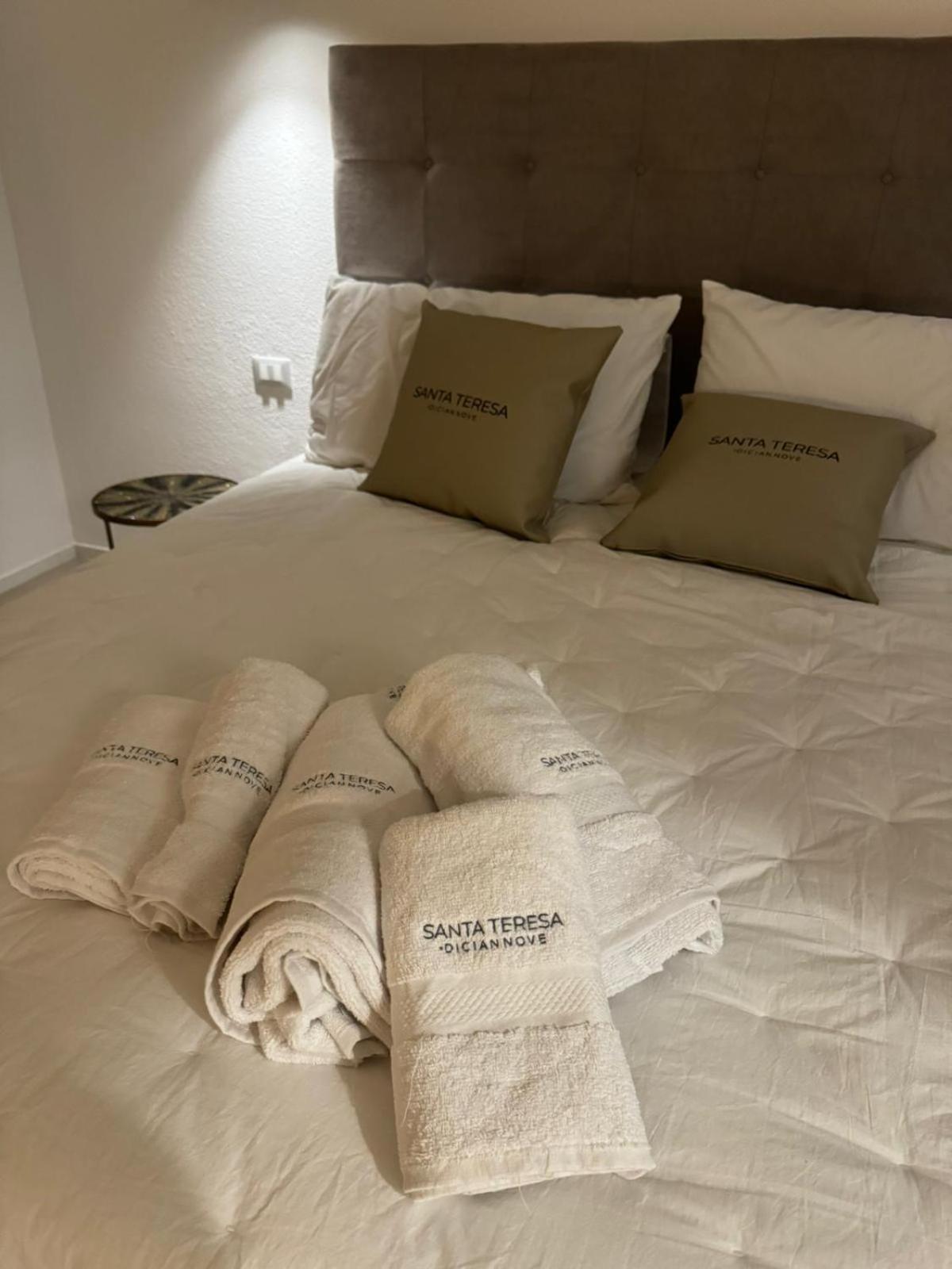 Santateresa19 Suite & Spa Palermo Esterno foto