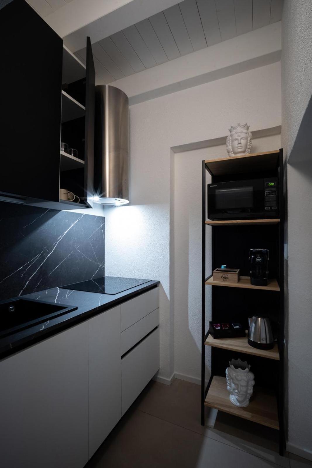 Santateresa19 Suite & Spa Palermo Esterno foto
