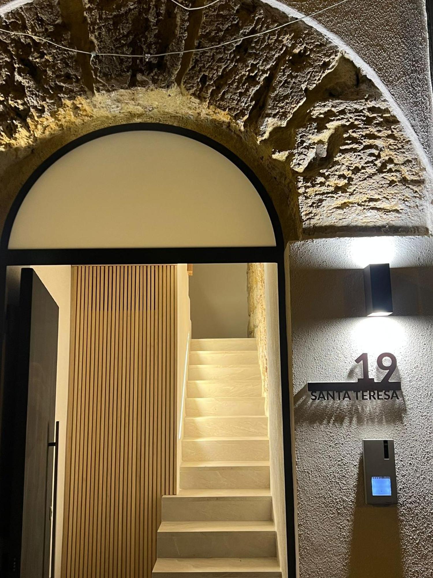 Santateresa19 Suite & Spa Palermo Esterno foto